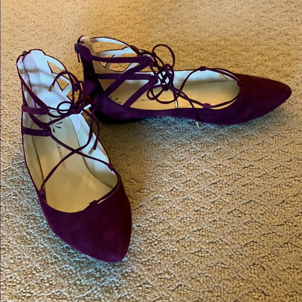 Isaac Mizrahi suede flats